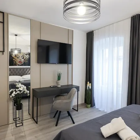 Classy Apartments In City Centar Zadar Exterior photo