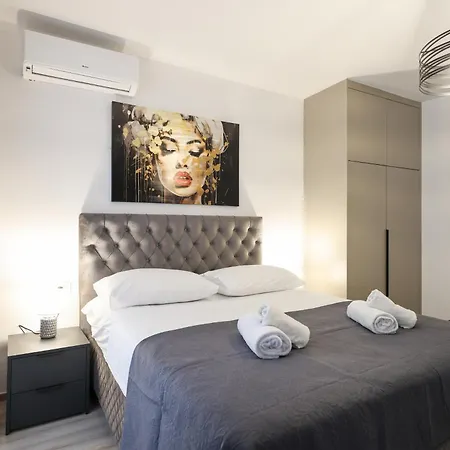 Classy Apartments In City Centar Zadar Exterior photo